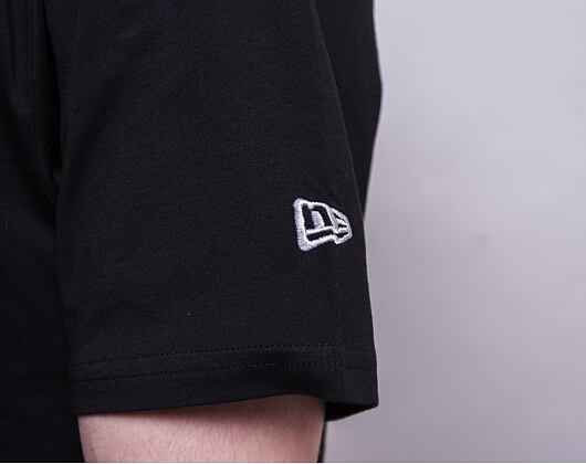 Triko New Era Essential Script Tee Black