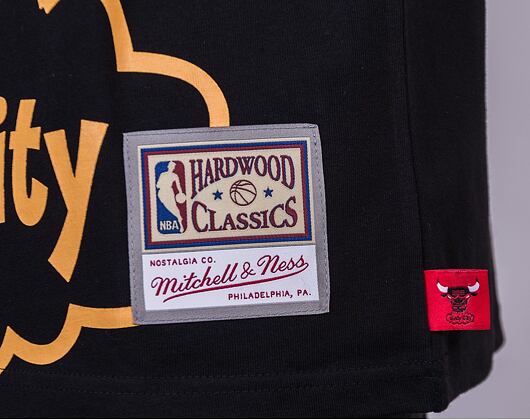 Triko MItchell & Ness Chicago Bulls Flames Tee SSTEBW19142 Black