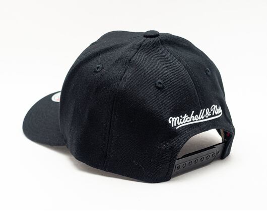 Kšiltovka Mitchell & Ness CASPER REDLINE CHICAGO BULLS BLACK 6HSRLRI19022-CBUBLCK