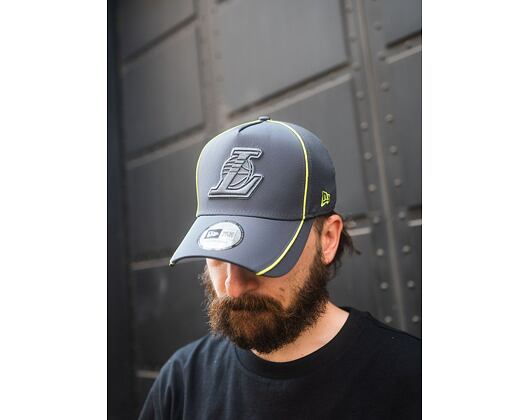 Kšiltovka New Era 9FORTY NBA Feather Pipe Trucker Los Angeles Lakers Strapback Gray
