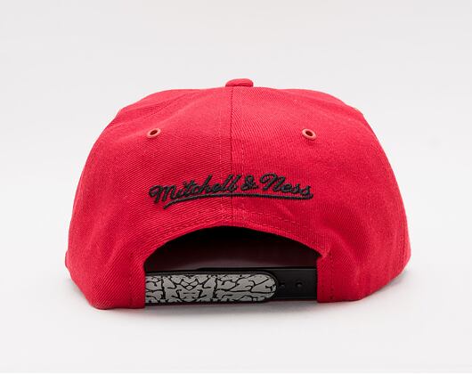Kšiltovka Mitchell & Ness Chicago Bulls Day 3 Snapback Red / White