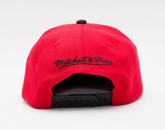 Kšiltovka Mitchell & Ness Day One Snapback Chicago Bulls Black / White