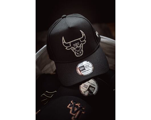 Kšiltovka New Era 9FORTY A-Frame NBA Black and Gold Chicago Bulls