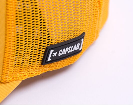 Kšiltovka Capslab Trucker - Looney Tunes - Daffy Duck - Yellow