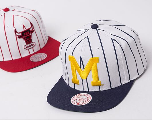 Kšiltovka Mitchell & Ness NCAA Retro Pinstripe Snapback University Of Michigan White