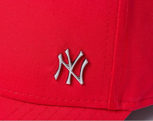 Kšiltovka New Era 9FORTY Flawless Essential Logo New York Yankees - Scarlet