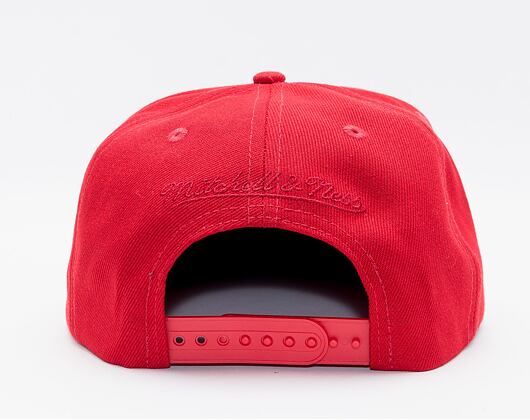 Kšiltovka Mitchell & Ness Shark Bite Snapback Nba Chicago Bulls Red