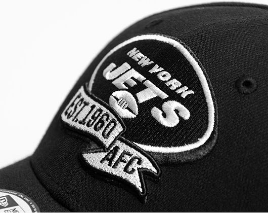 Kšiltovka New Era 39THIRTY NFL22 Sideline New York Jets Black / White