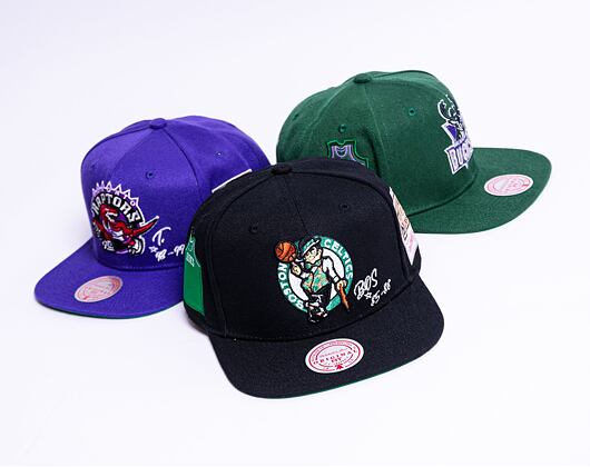 Kšiltovka Mitchell & Ness JERSEY LOVE SNAPBACK BOSTON CELTICS Black