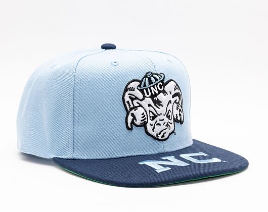 Kšiltovka Mitchell & Ness LOGO BILL SNAPBACK University Of North Carolina LIGHT BLUE/BLUE
