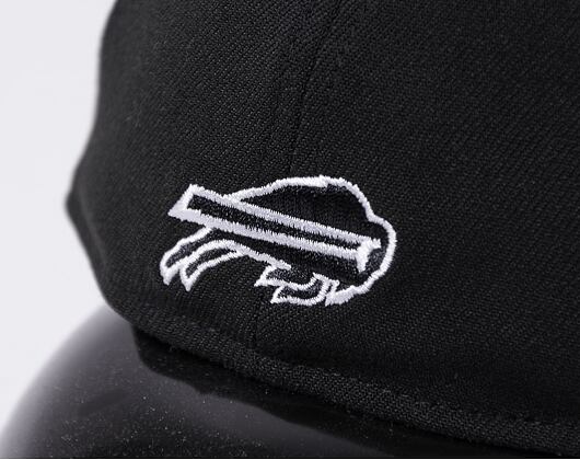 Kšiltovka New Era 39THIRTY NFL22 Sideline Buffalo Bills Black / White