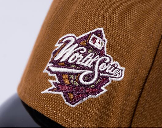 Kšiltovka New Era 59FIFTY MLB WS Sidepatch Trail Mix New York Yankees Toasted Peanut / Chrome White