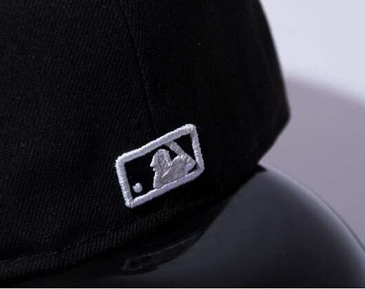 Kšiltovka New Era - MLB Basic 59FIFTY - NY Yankees - Black / White