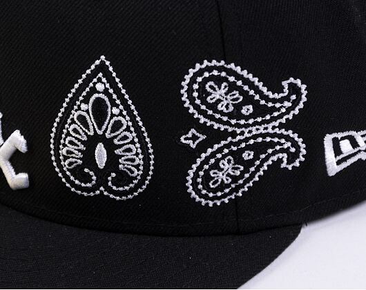 Kšiltovka New Era 59FIFTY MLB All-Over-Paisley Chicago White Sox Team Color / Optic White