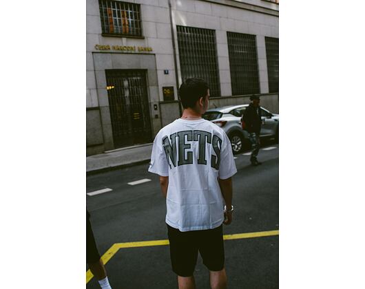 Triko New Era NBA Infill Logo Oversized Tee Brooklyn Nets White / Black