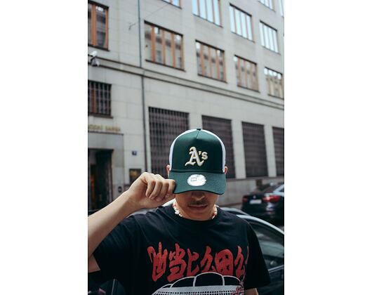 Kšiltovka New Era 9FORTY A-Frame Trucker MLB Team Script Oakland Athletics Dark Green / White