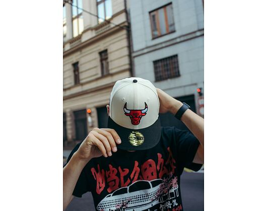Kšiltovka New Era 59FIFTY NBA Championships Chicago Bulls White / Black