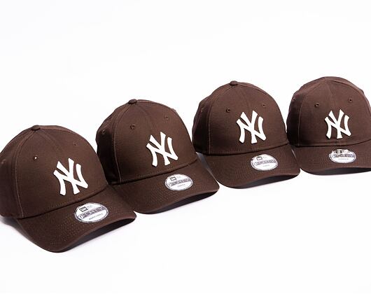 Kšiltovka New Era 9FORTY MLB League Essential New York Yankees Dark Brown / Off White