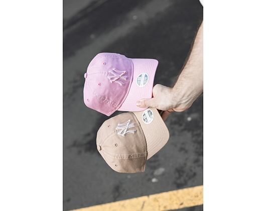 Dámská kšiltovka New Era 9TWENTY MLB Washed New York Yankees Camel / White
