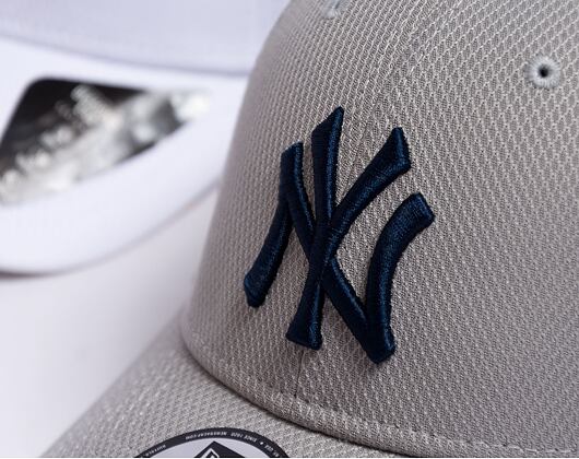 Kšiltovka New Era 9FORTY MLB Diamond Era Essential New York Yankees - Graphite / Navy