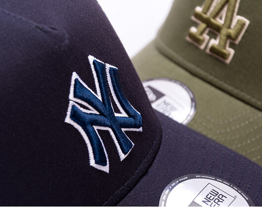 Kšiltovka New Era - MLB Outline 9FORTY Trucker - NY Yankees - Navy