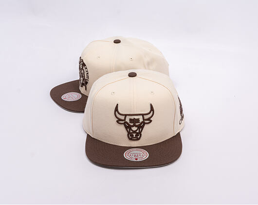 Kšiltovka Mitchell & Ness - NBA Fashion Basic 2T Snapback - Chicago Bulls - Cream