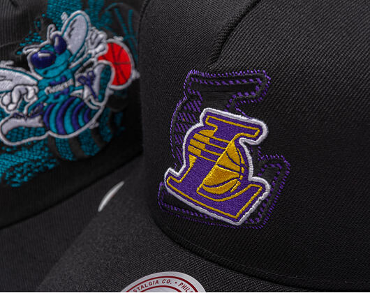 Kšiltovka Mitchell & Ness - NBA Tilted Pro Snapback - Los Angeles Lakers - Black