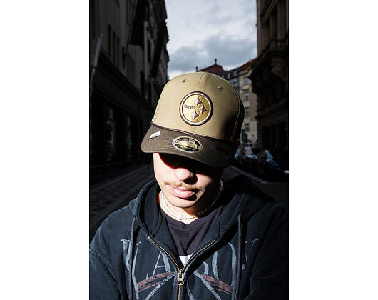 Kšiltovka New Era - NFL25 "Salute to Service" - 9SEVENTY Stretch-Snap - Pittsburgh Steelers
