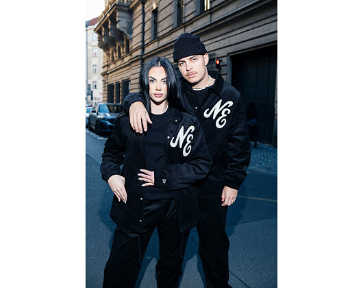 Bunda New Era - Branded Cord Coach Jacket - Black