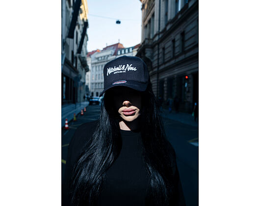 Kšiltovka Mitchell & Ness - Branded Pinscript Classic Red - Black / White