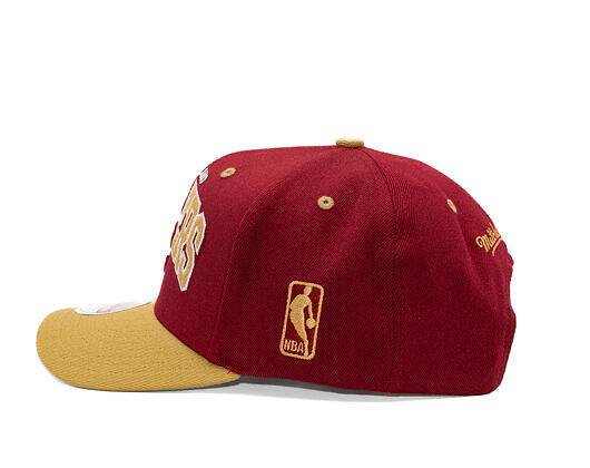 Kšiltovka Mitchell & Ness - NBA Team Arch Snapback - Cleveland Cavaliers - Dark Red / Gold