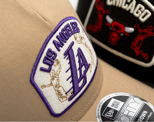 Kšiltovka New Era - NBA Felt Patch 9FORTY M-CROWN A-Frame Trucker - LA Lakers - Camel