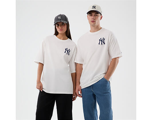 Triko New Era - MLB Cap Graphic Oversized Tee - NY Yankees - White