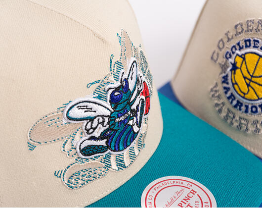 Kšiltovka Mitchell & Ness - Off Tilted Hwc - NBA - Charlotte Hornets - Off White