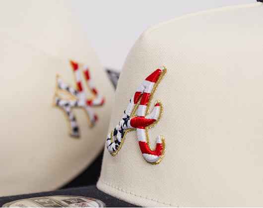 Kšiltovka New Era - MLB "American Flag" 9FIFTY - Atlanta Braves - Chrome White