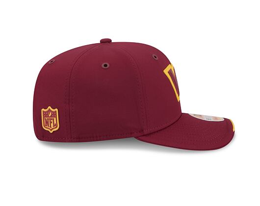 Kšiltovka New Era - NFL 2026 Sideline 9SEVENTY Stretch-Snap - Washington Commanders - Team Color