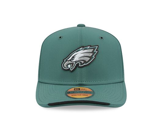 Kšiltovka New Era - NFL 2026 Sideline 9SEVENTY Stretch-Snap - Philadelphia Eagles - Team Color