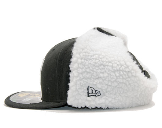 Kšiltovka s klapkami New Era NFL On field Oakland Raiders 59FIFTY Team Colors Dog Ear