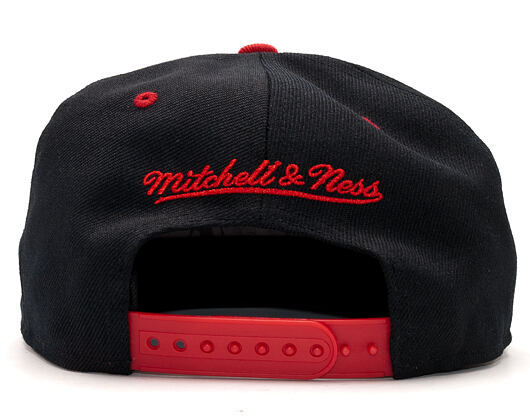 Kšiltovka Mitchell & Ness Team Arch Miami Heat Black Snapback