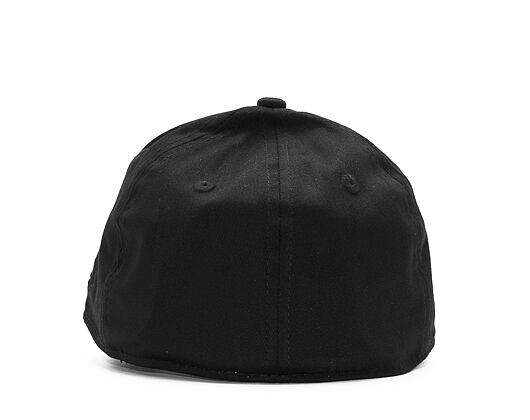 Kšiltovka New Era - MLB Essential 39THIRTY - NY Yankees - Black / Black