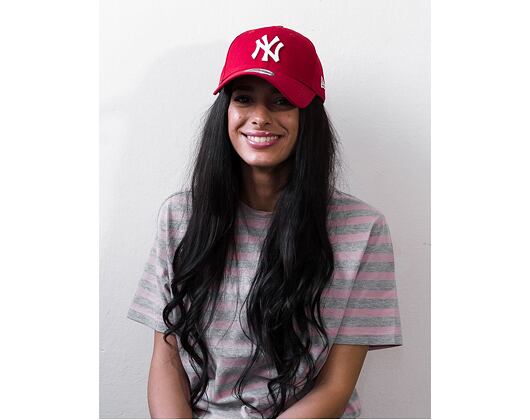 Kšiltovka New Era 9FORTY MLB League Basic New York Yankees Strapback Scarlet / White