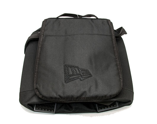 Taška New Era Cap Carrier Black na 24 kšiltovek