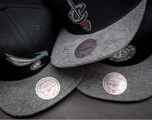 Kšiltovka Mitchell & Ness Fuzz 2 Tone Cleveland Cavaliers Black/Grey Heather Snapback