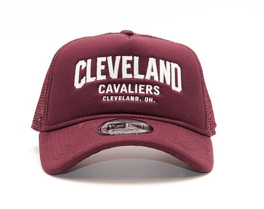 Kšiltovka New Era Chainstitch Trucker Cleveland Cavaliers 9FORTY Maroon/White Snapback
