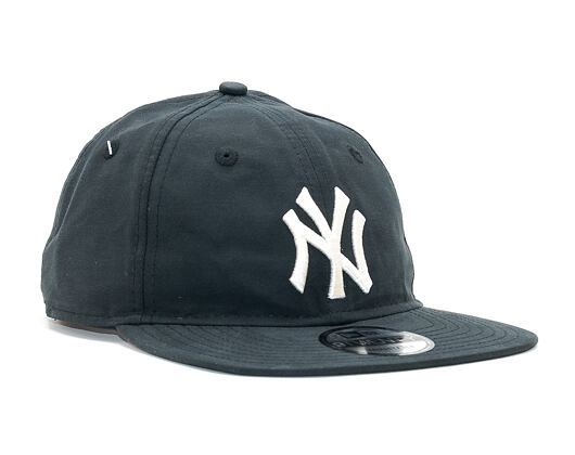 Kšiltovka New Era Light Weight Nylon Packable New York Yankees 9TWENTY Black/White Strapback