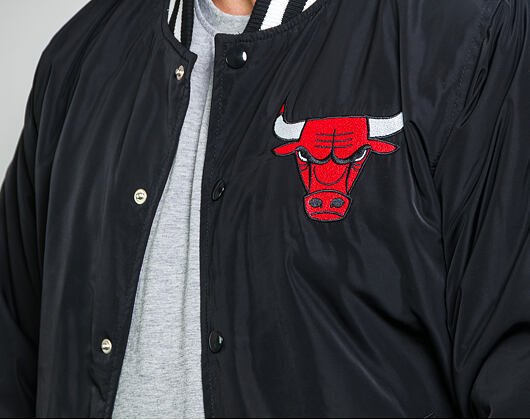 Bunda New Era Chicago Bulls NBA Team Apparel Bomber Black