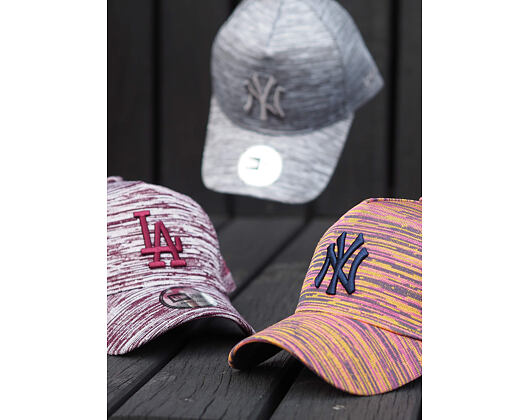 Kšiltovka New Era 9FORTY A-Frame New York Yankees Engineered Fit Navy/Pink/Purple Snapback
