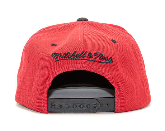 Kšiltovka Mitchell & Ness Team Arch 2 Tone Snapback Miami Heat Red / Black