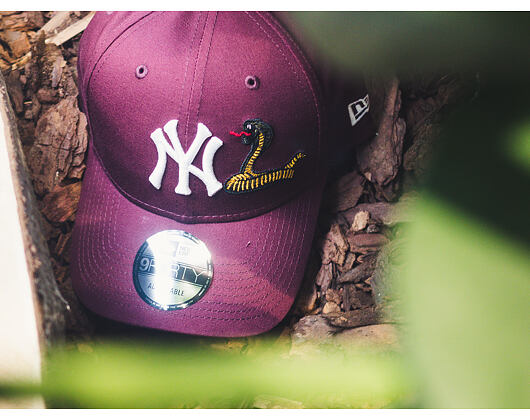 Kšiltovka New Era 9FORTY New York Yankees Twine Maroon