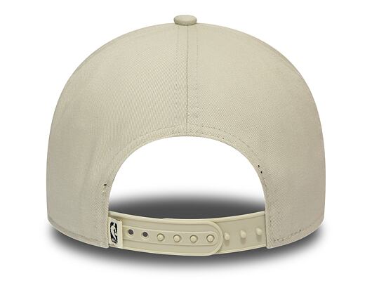 Kšiltovka New Era 9FORTY A-Frame Los Angeles Lakers Felt Patch Off White/Black